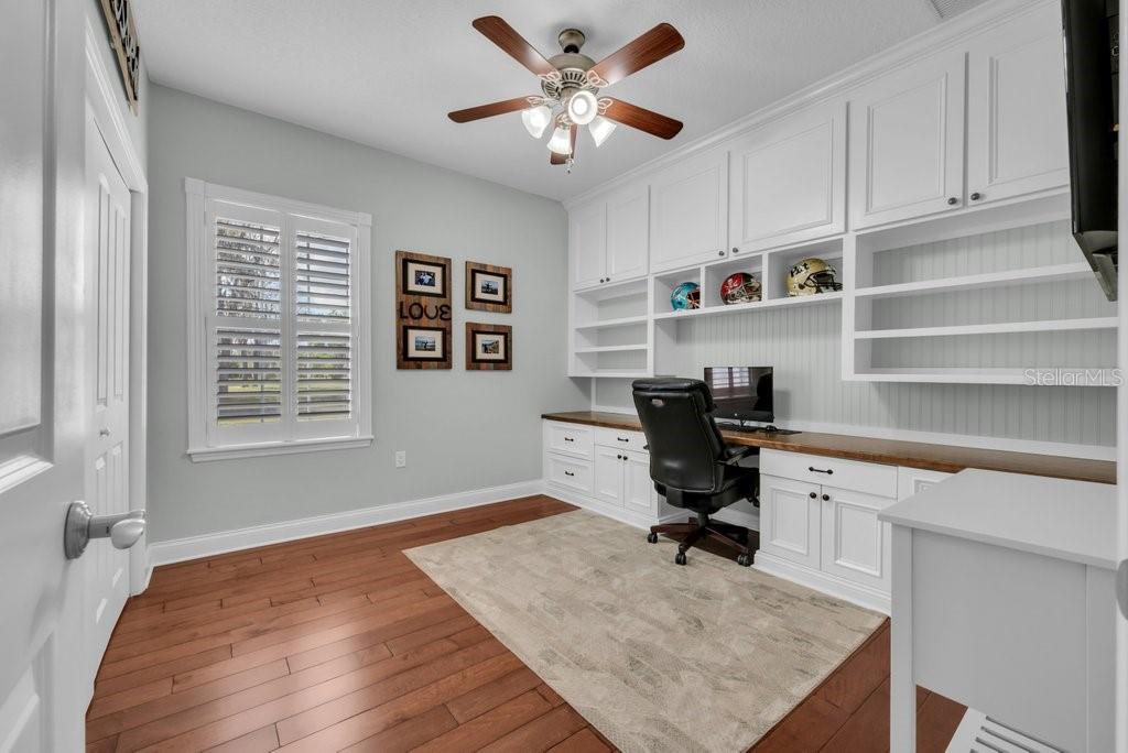 Image 32 of 69 For 3916 Powerline Road