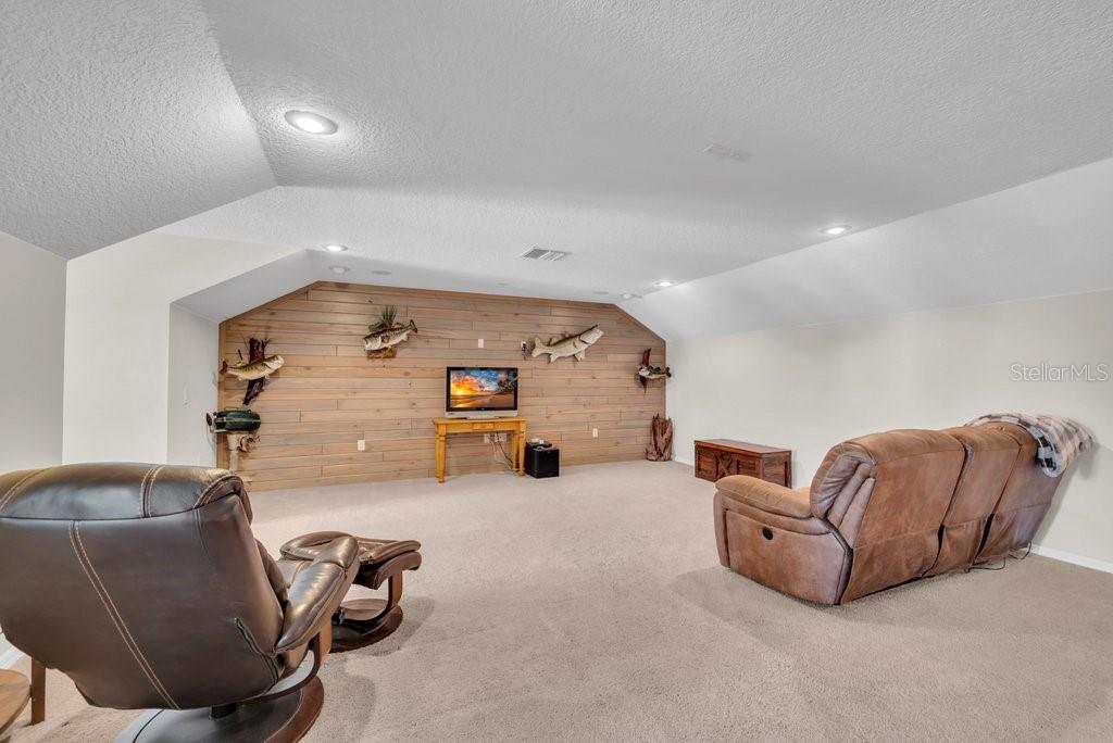 Image 35 of 69 For 3916 Powerline Road