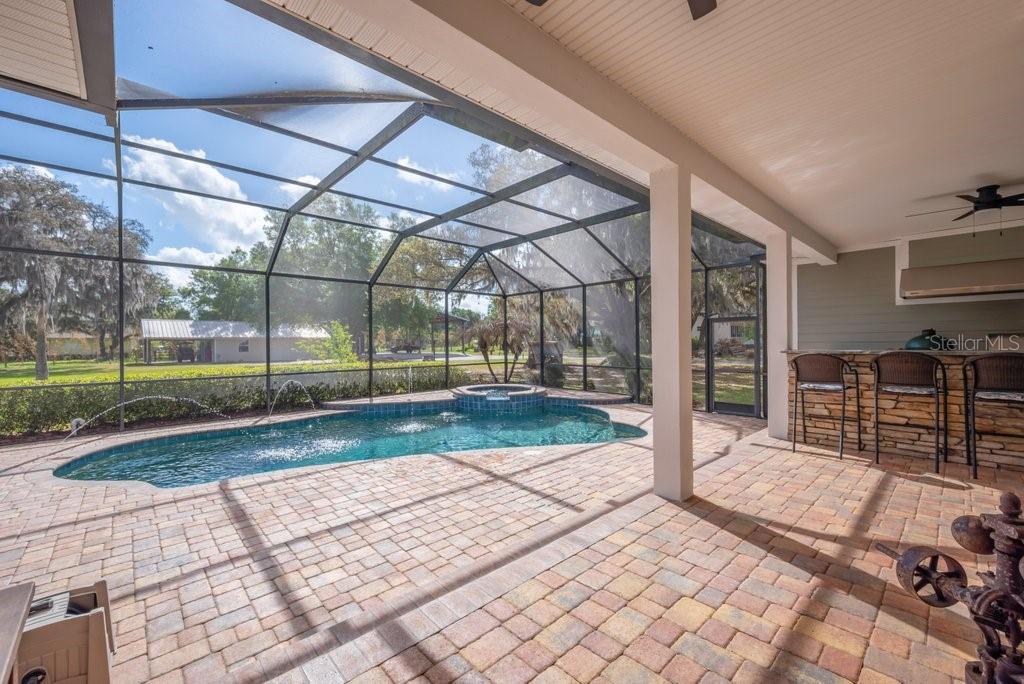 Image 37 of 69 For 3916 Powerline Road