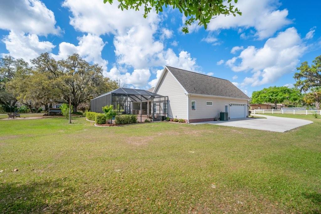 Image 46 of 69 For 3916 Powerline Road