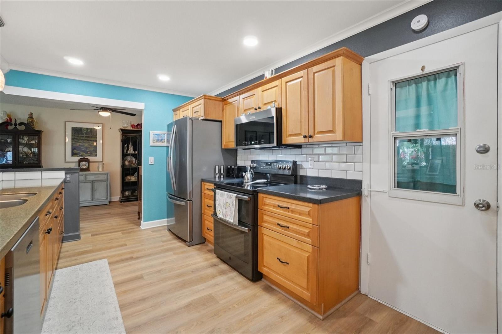 Image 15 of 30 For 9153 42nd Way N