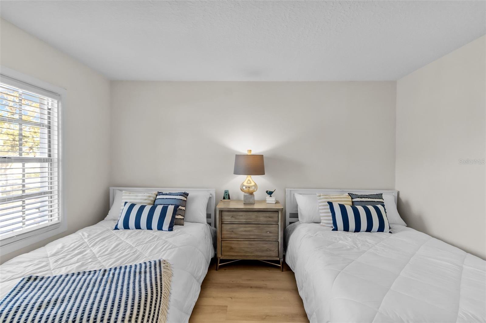 Image 21 of 32 For 5026 Coquina Key Drive Se 5026