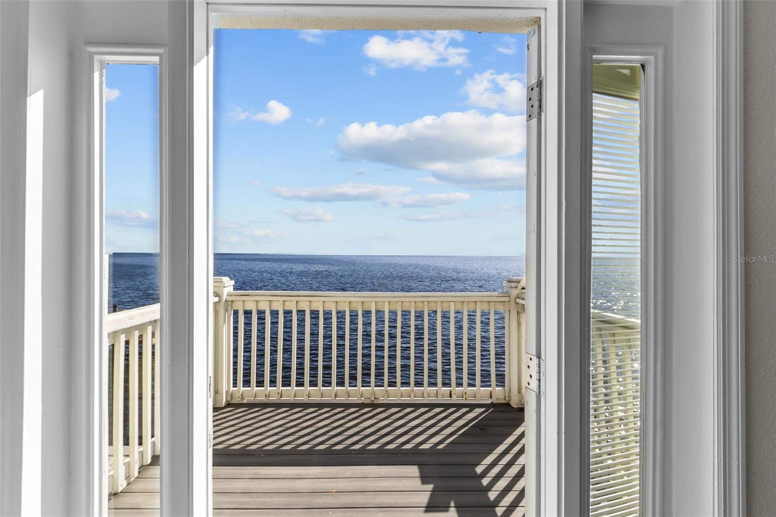 Image 23 of 32 For 5026 Coquina Key Drive Se 5026
