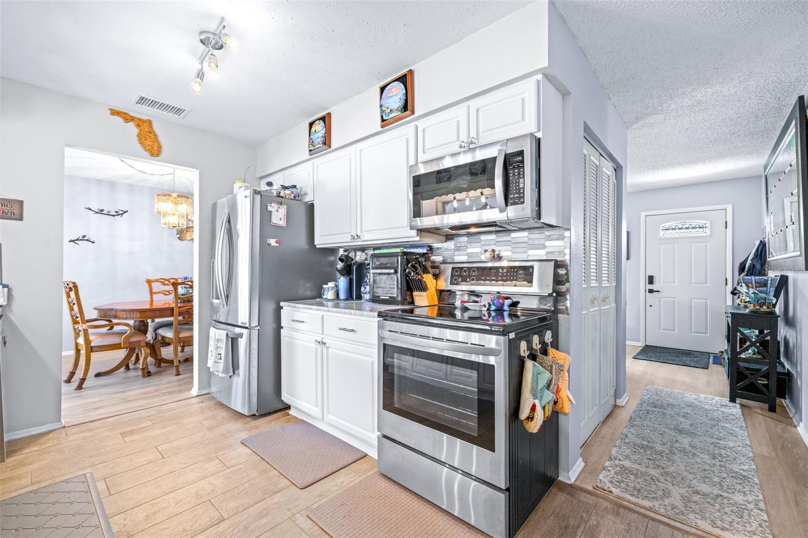 Image 12 of 54 For 760 Pilots Way