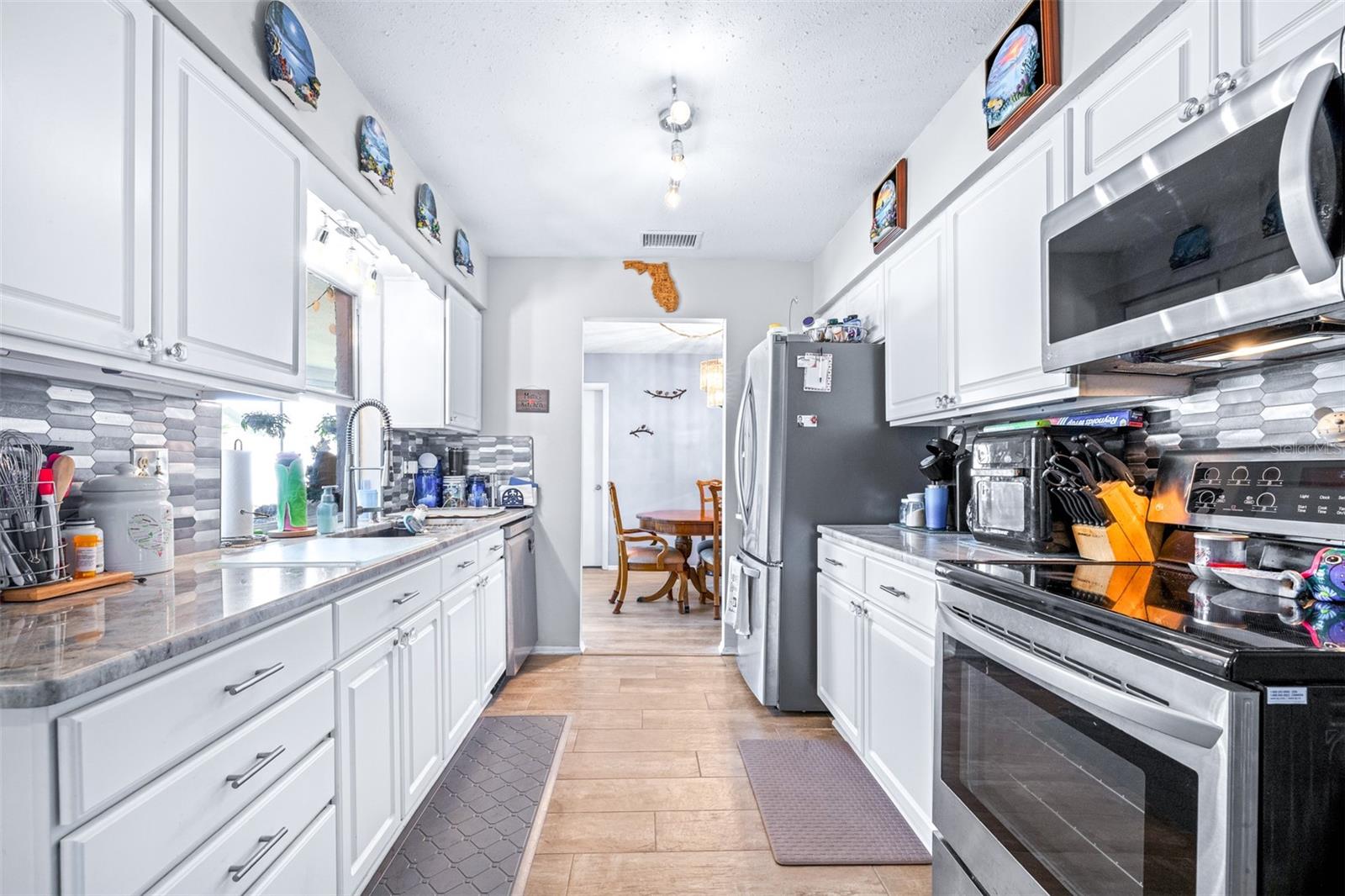 Image 14 of 54 For 760 Pilots Way