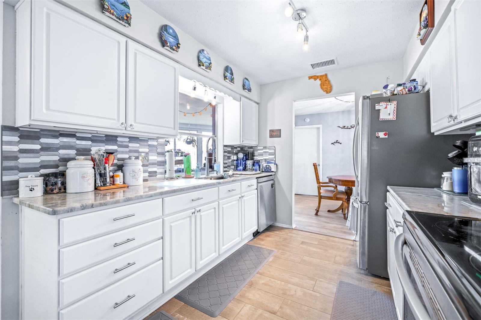 Image 15 of 54 For 760 Pilots Way