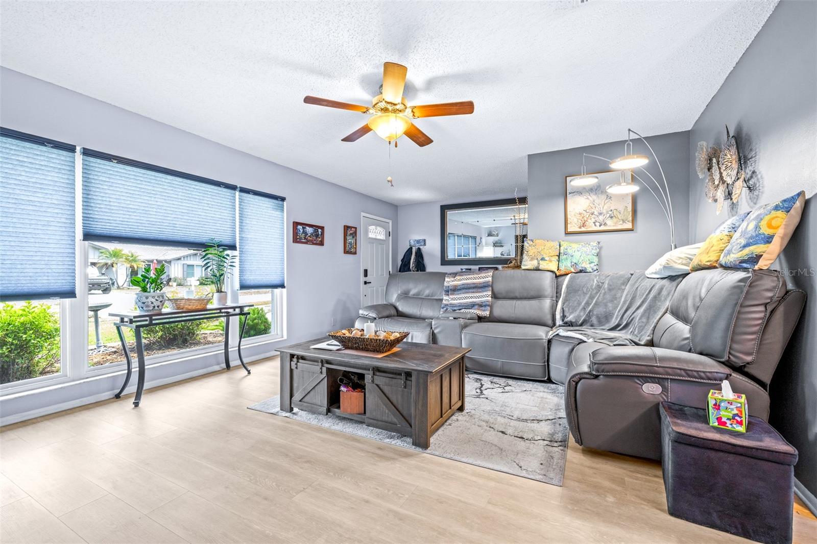 Image 5 of 54 For 760 Pilots Way