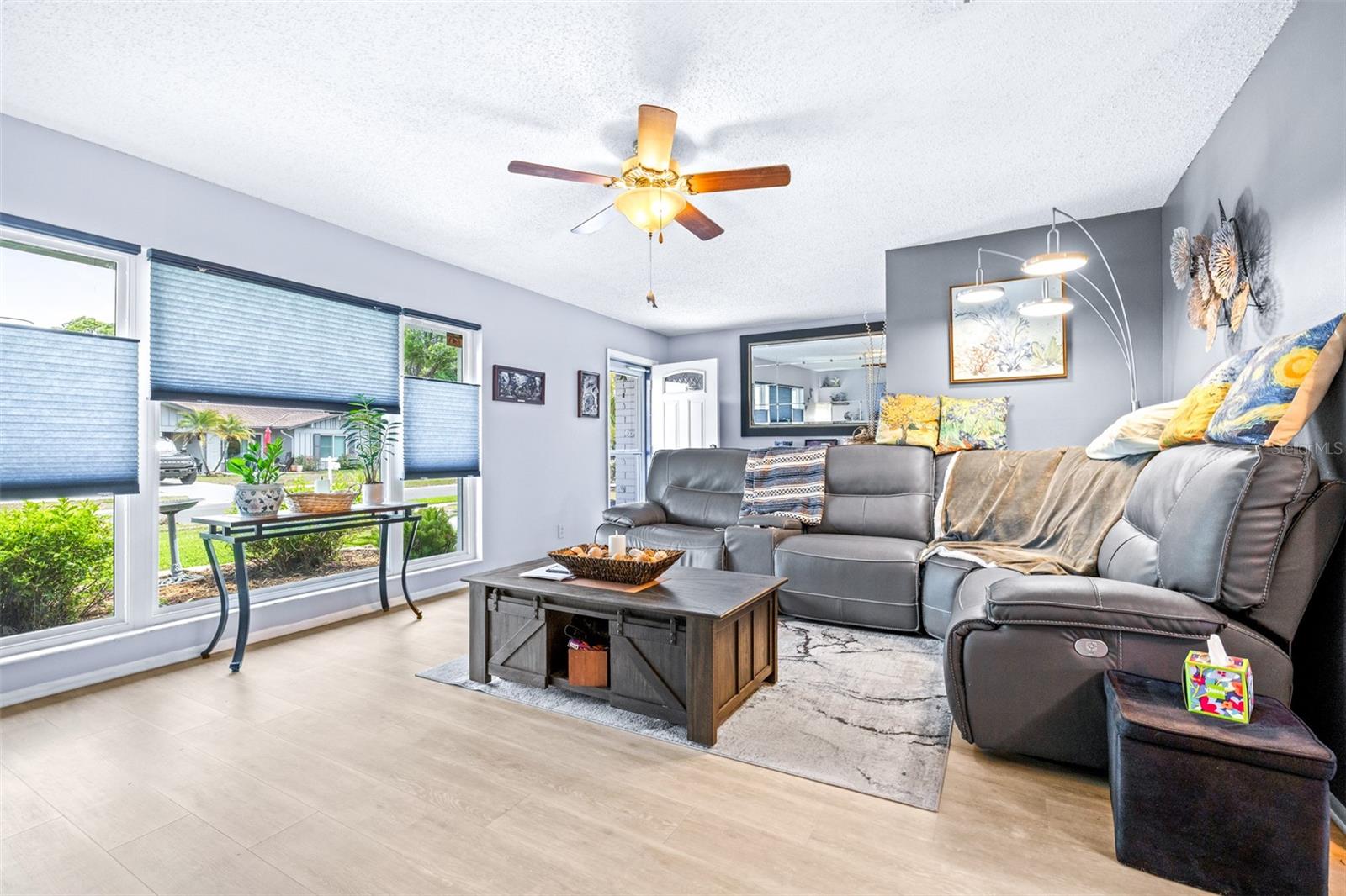 Image 9 of 54 For 760 Pilots Way