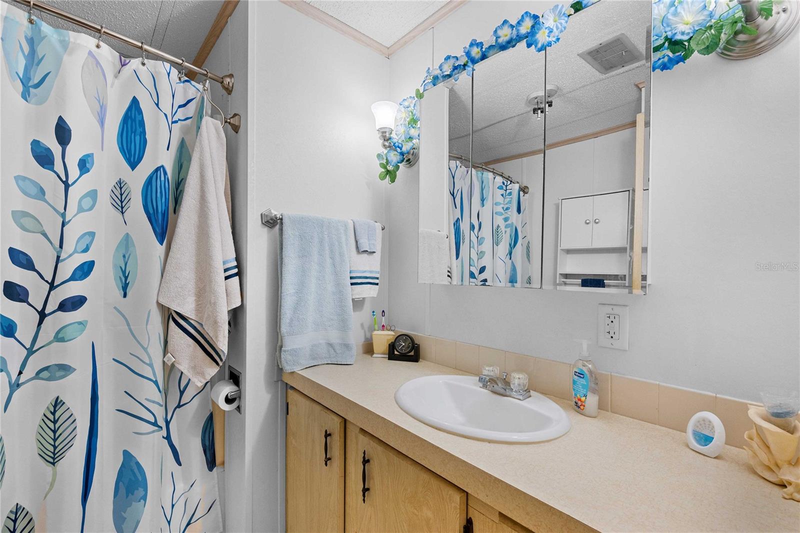 Image 20 of 46 For 7135 El Dewitt Street