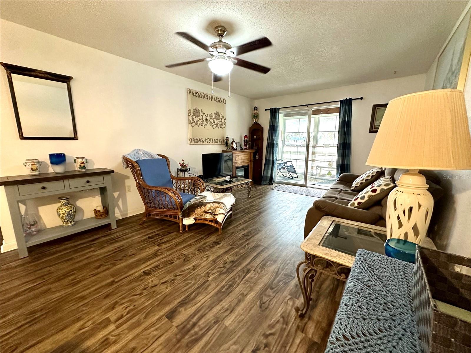 Image 10 of 24 For 204 46th Avenue Terrace W 410