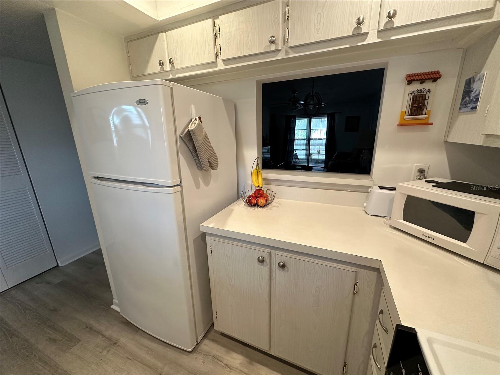 Image 6 of 24 For 204 46th Avenue Terrace W 410