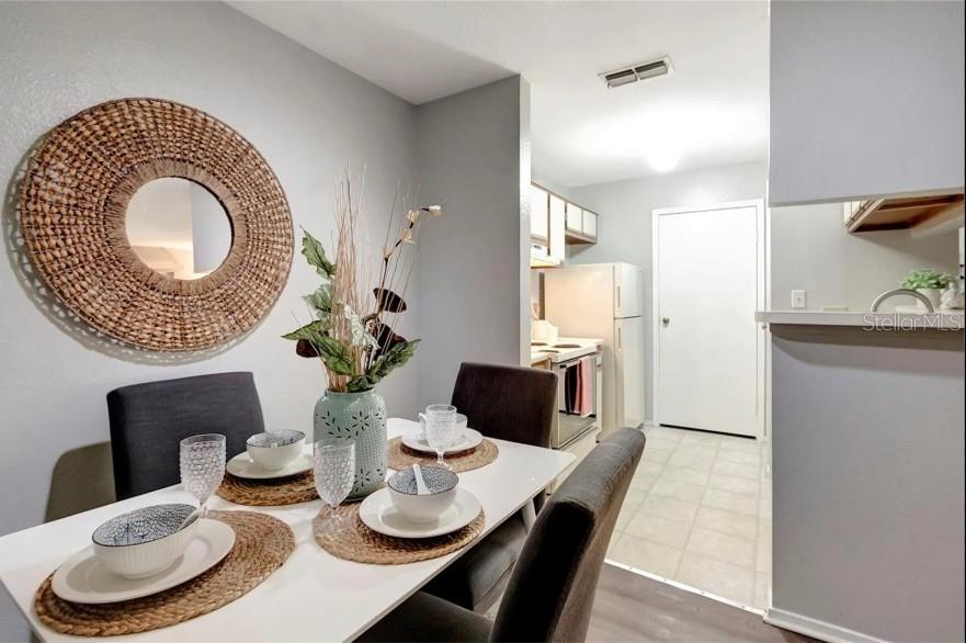 Image 12 of 25 For 1400 Gandy Boulevard 1407