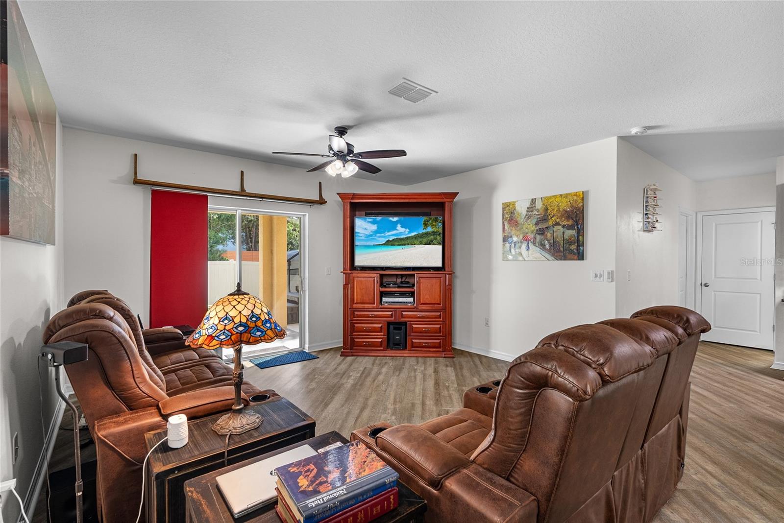 Image 15 of 39 For 5946 81st Avenue N