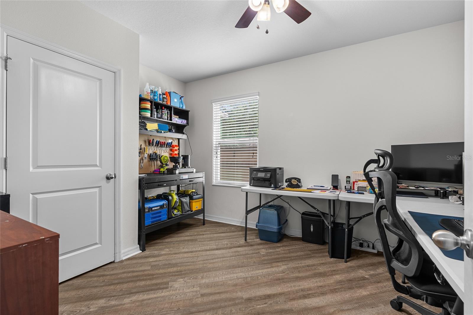 Image 19 of 39 For 5946 81st Avenue N