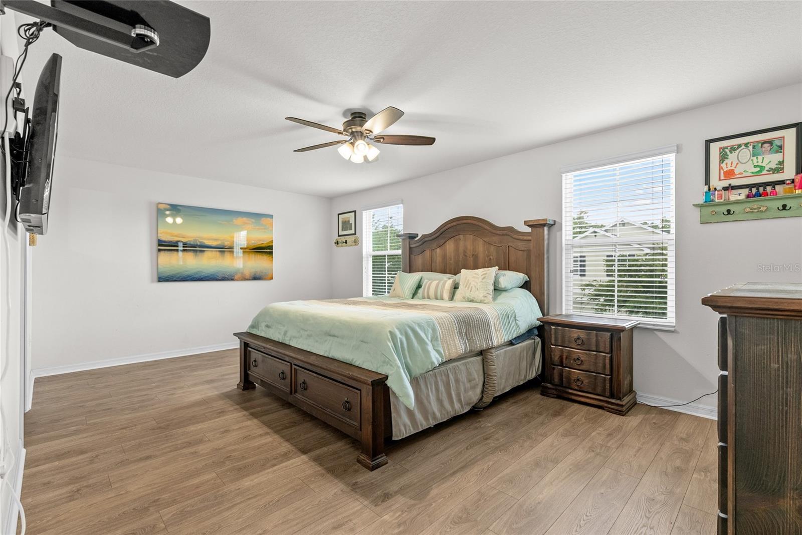 Image 25 of 39 For 5946 81st Avenue N