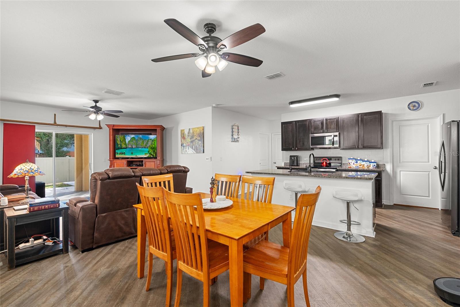 Image 7 of 39 For 5946 81st Avenue N