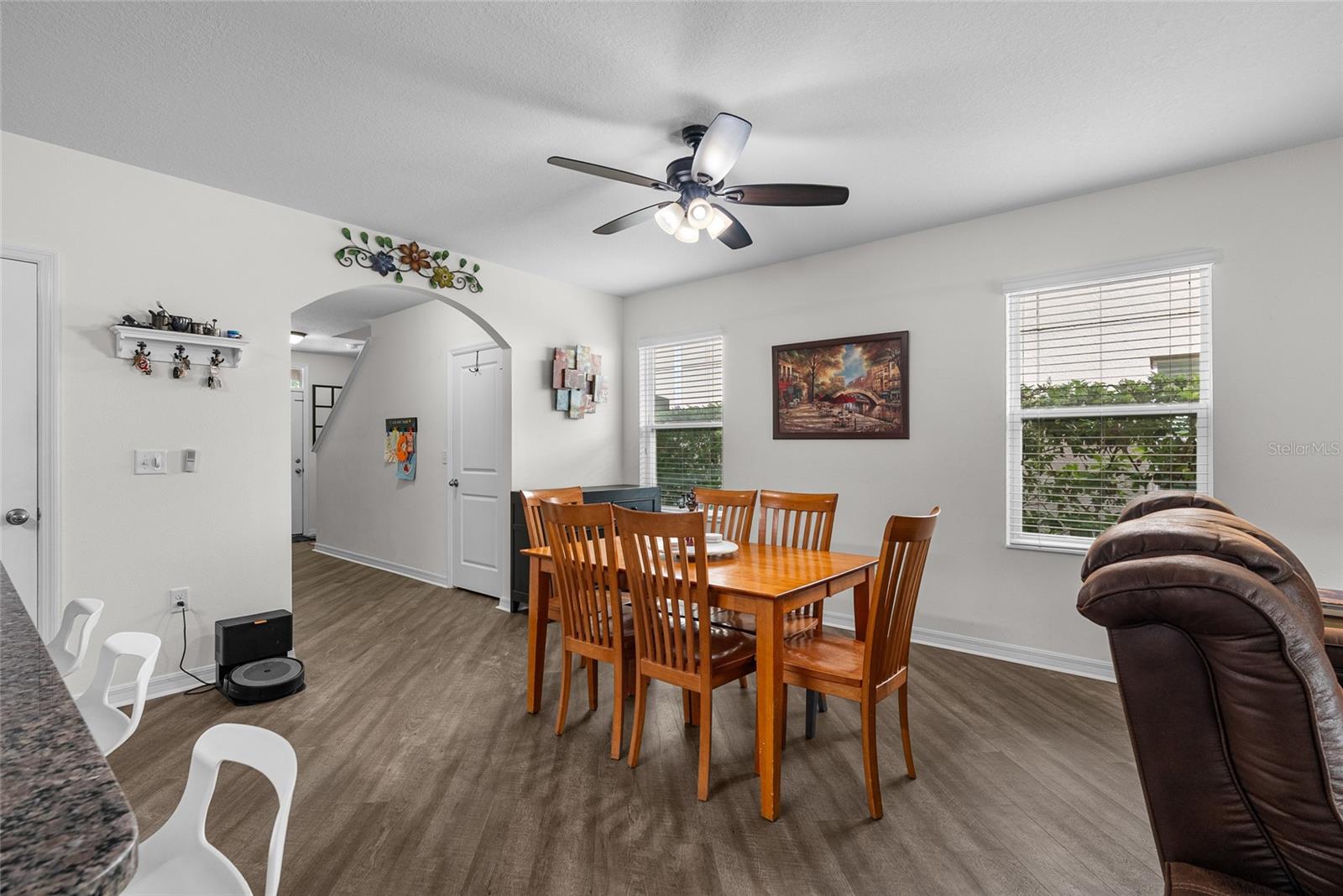 Image 9 of 39 For 5946 81st Avenue N