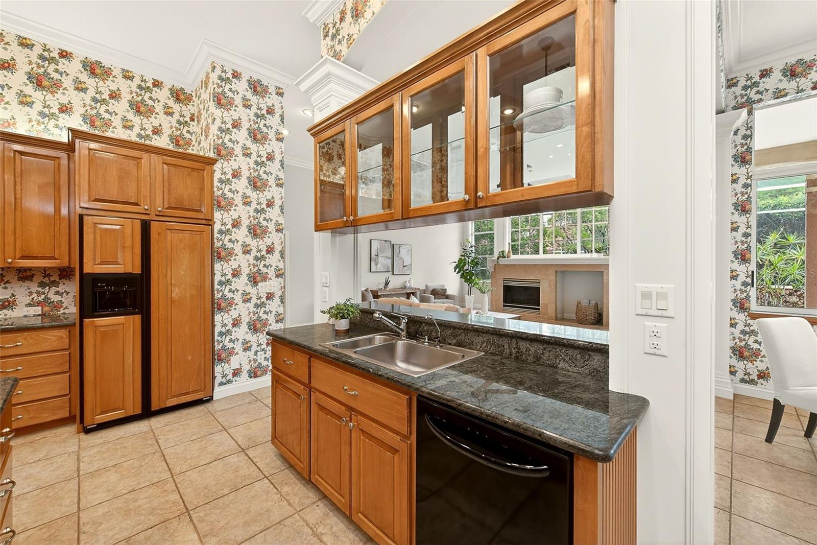 Listing photo id 13 for 7640 Hunter Lane N