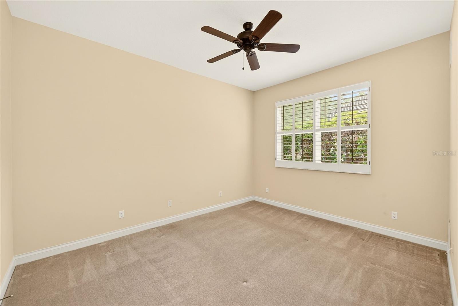 Listing photo id 44 for 7640 Hunter Lane N