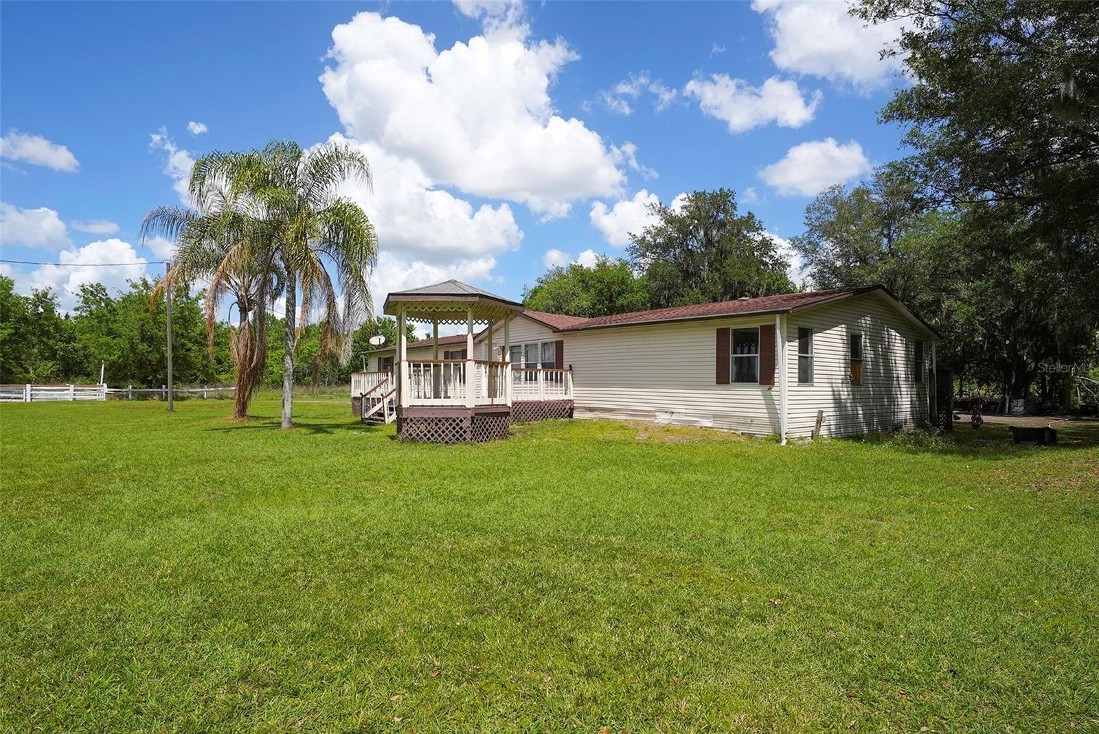 Listing photo id 3 for 3604 Cork Road