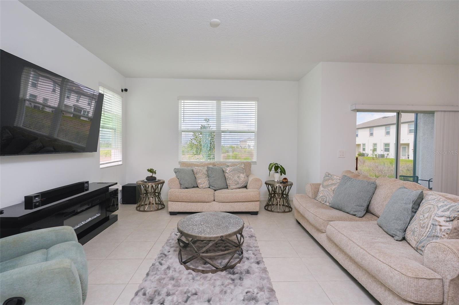 Image 11 of 53 For 10059 Trumpet Honeysuckle Way