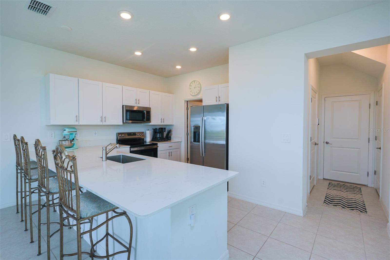 Image 19 of 53 For 10059 Trumpet Honeysuckle Way