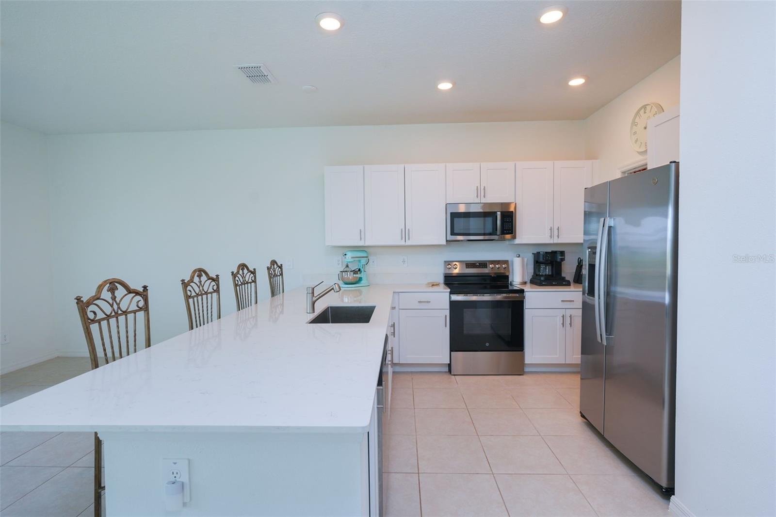 Image 20 of 53 For 10059 Trumpet Honeysuckle Way