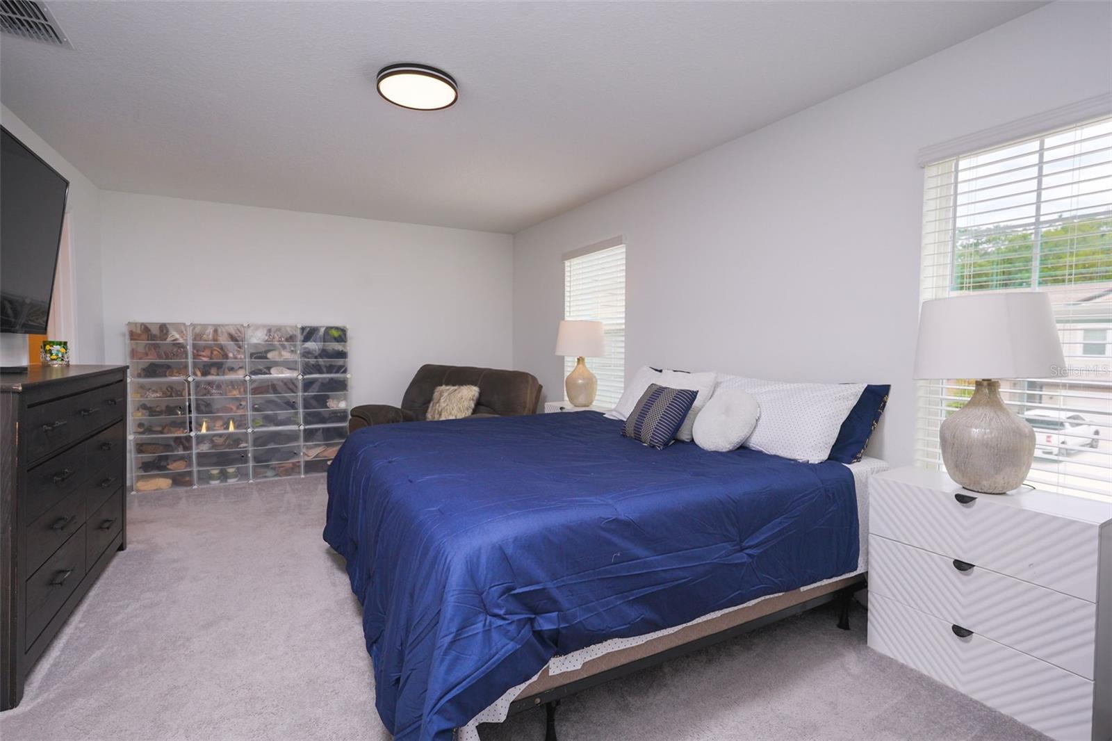 Image 32 of 53 For 10059 Trumpet Honeysuckle Way