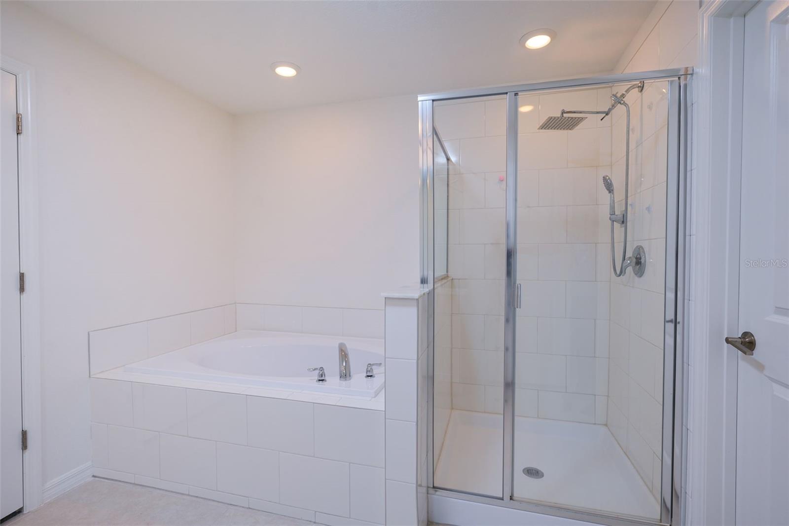 Image 37 of 53 For 10059 Trumpet Honeysuckle Way