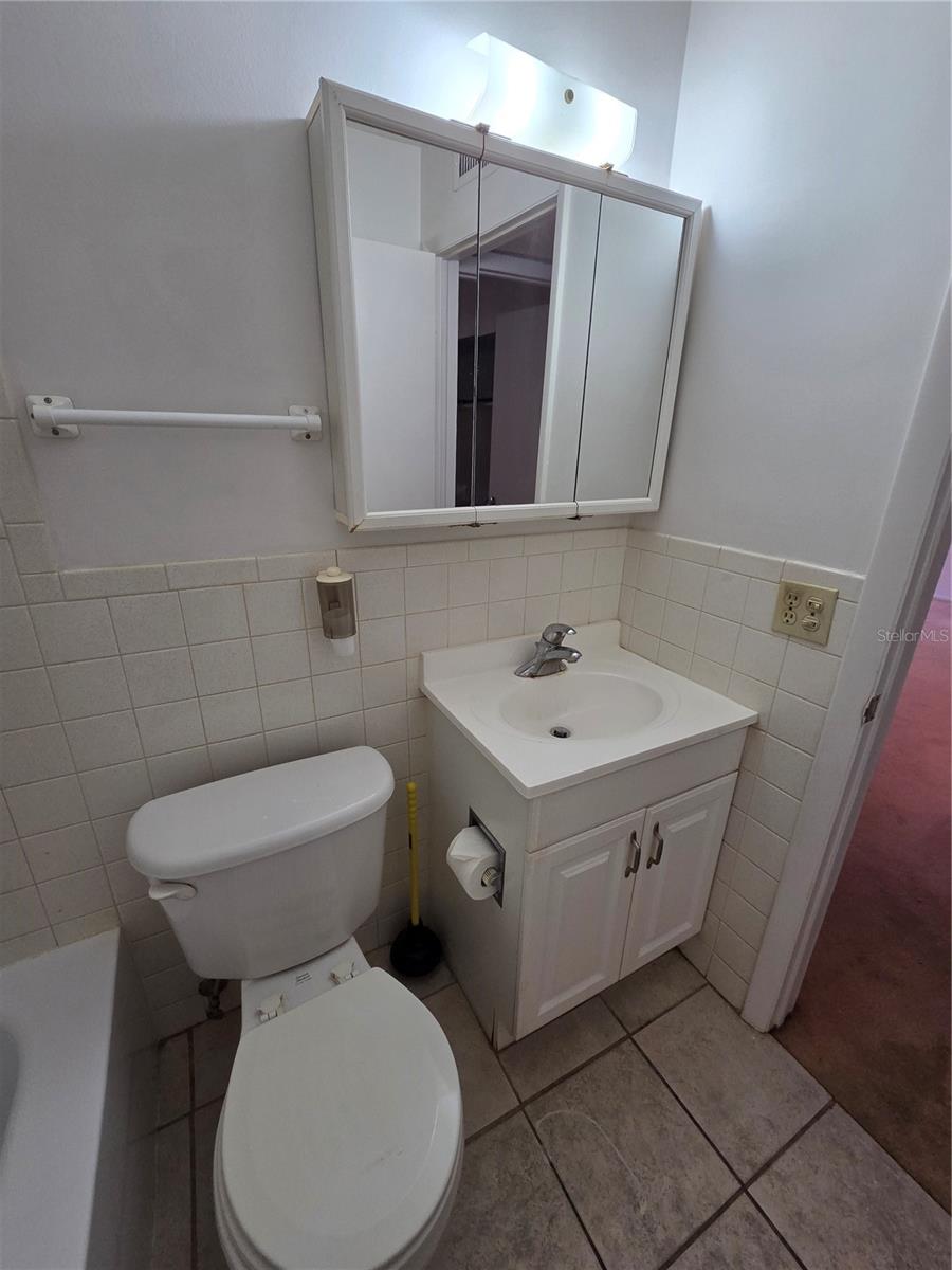 Image 12 of 29 For 2405 Franciscan Drive 11