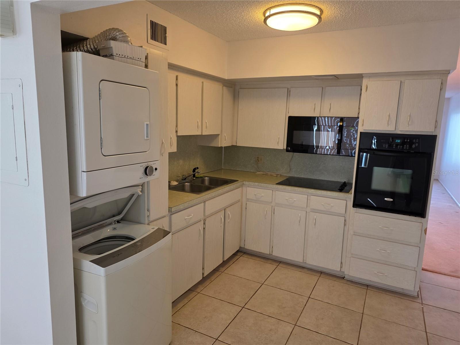 Image 7 of 29 For 2405 Franciscan Drive 11