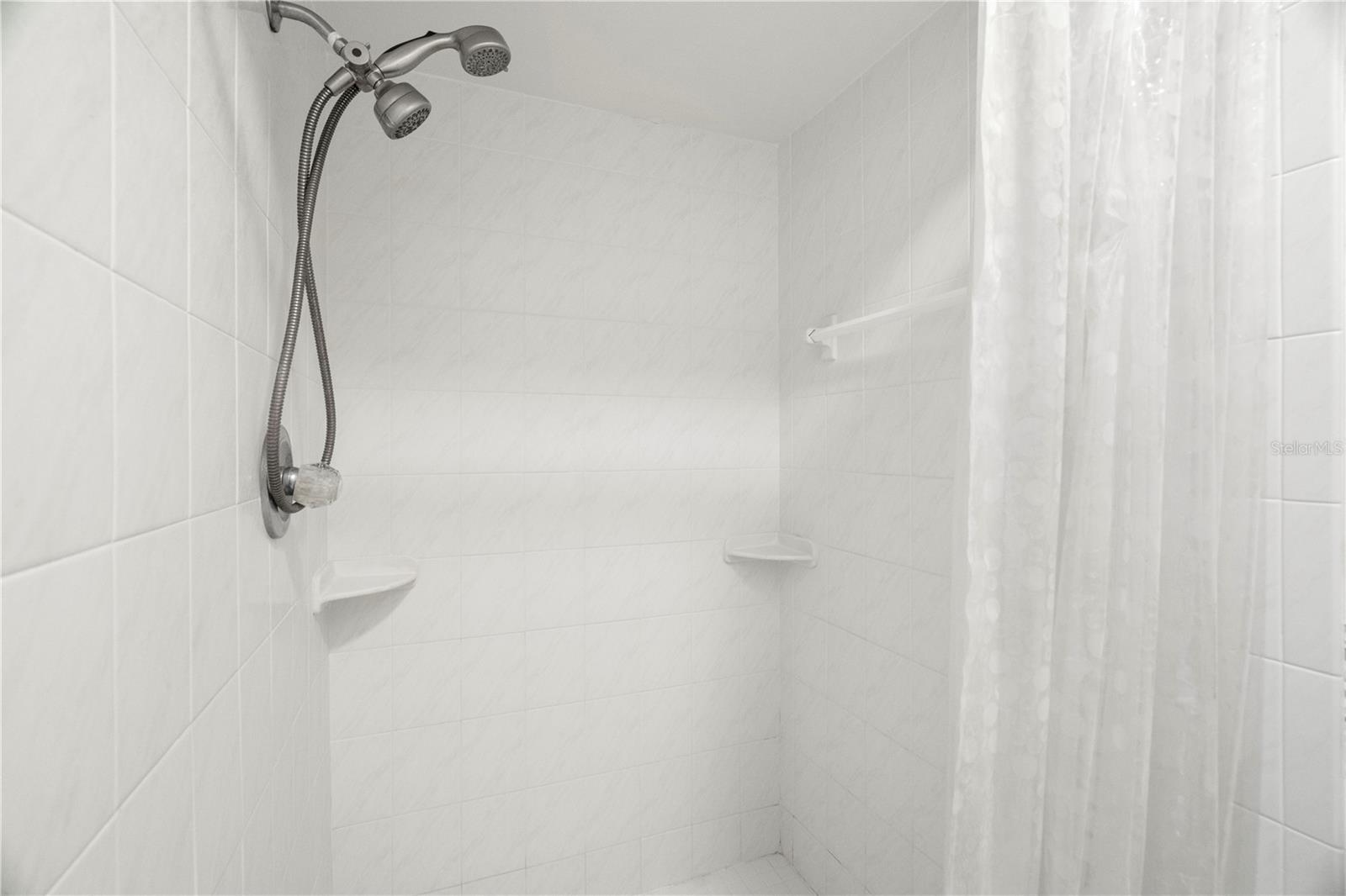 Listing photo id 22 for 10408 Reclinata Lane