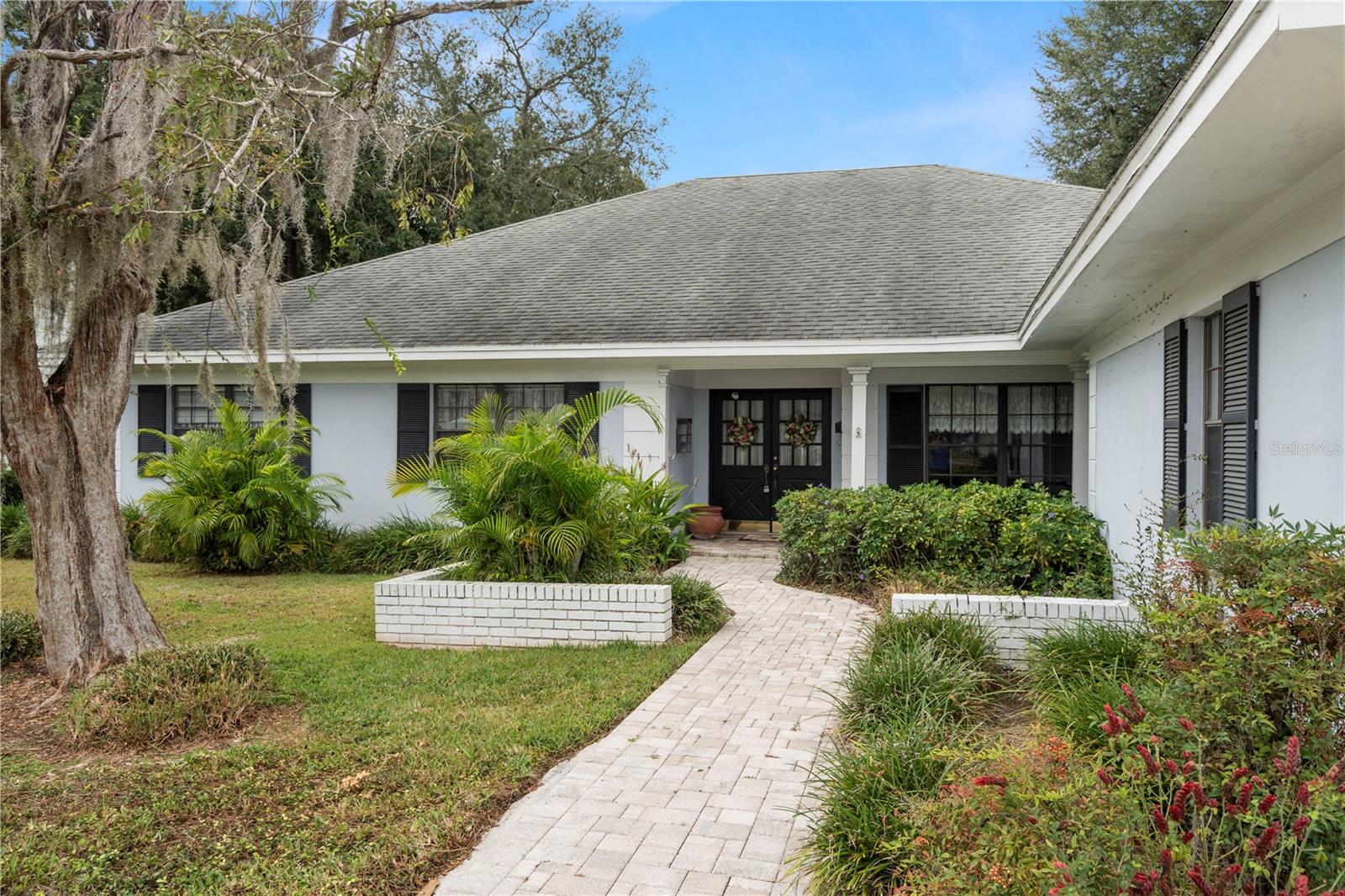 Listing photo id 1 for 10408 Reclinata Lane