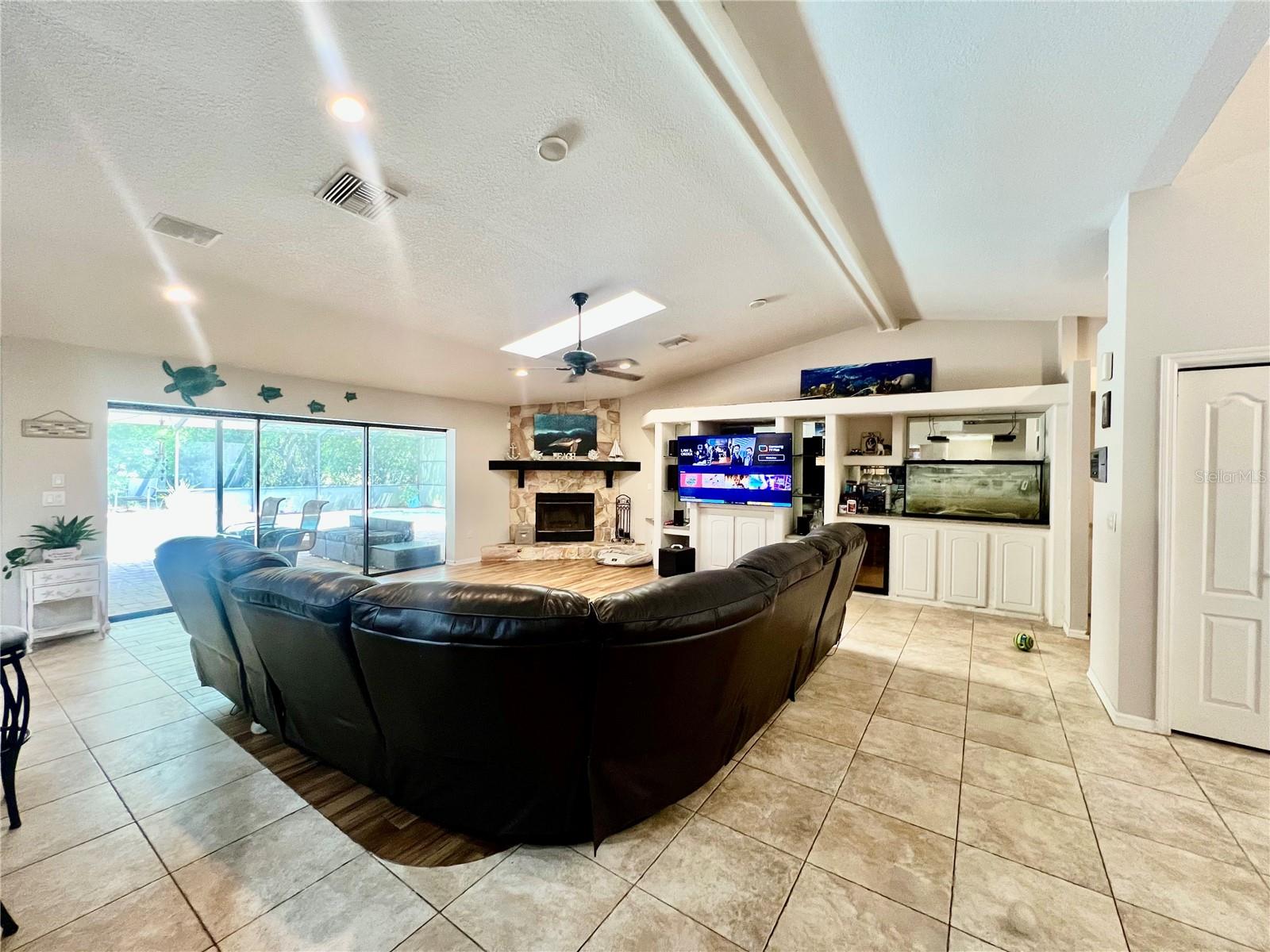 Image 16 of 44 For 5810 Redhawk Drive