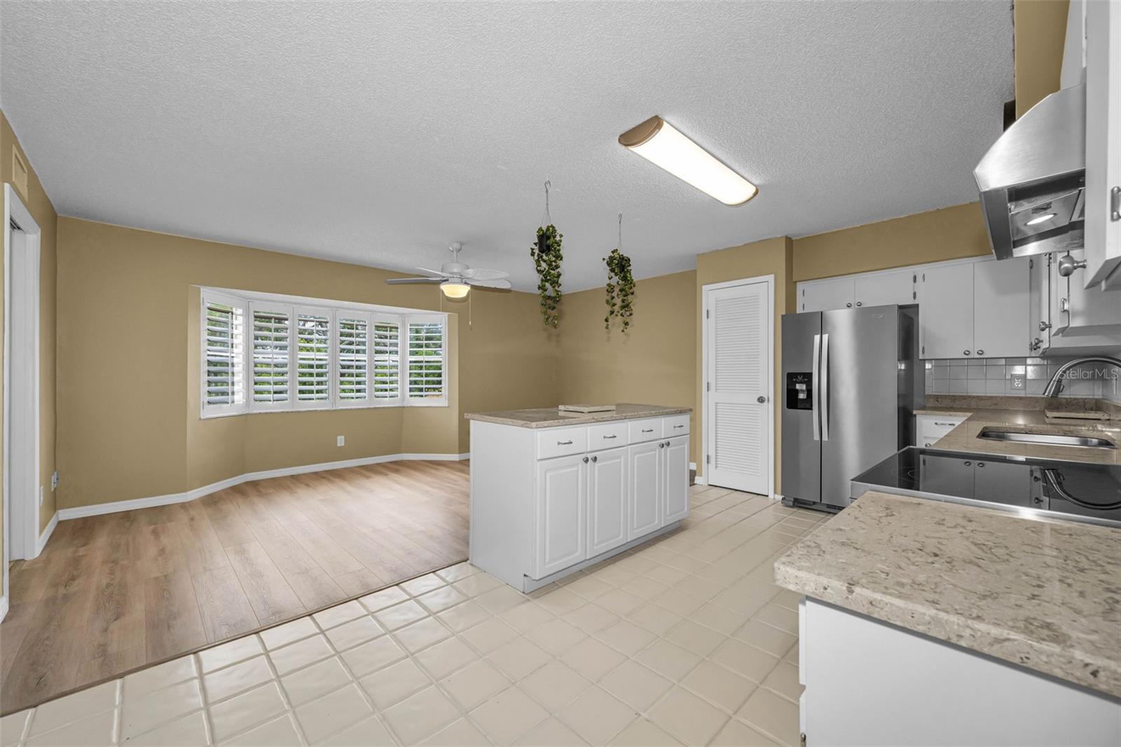 Image 16 of 70 For 2223 Philippine Drive 35