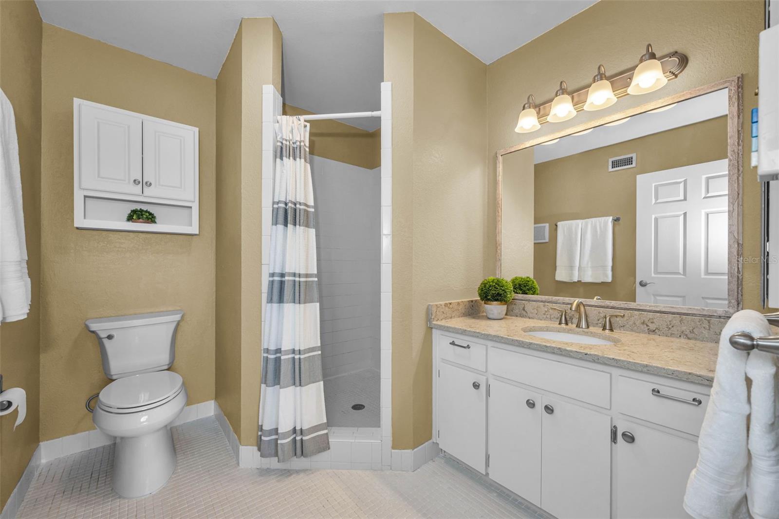 Image 29 of 70 For 2223 Philippine Drive 35