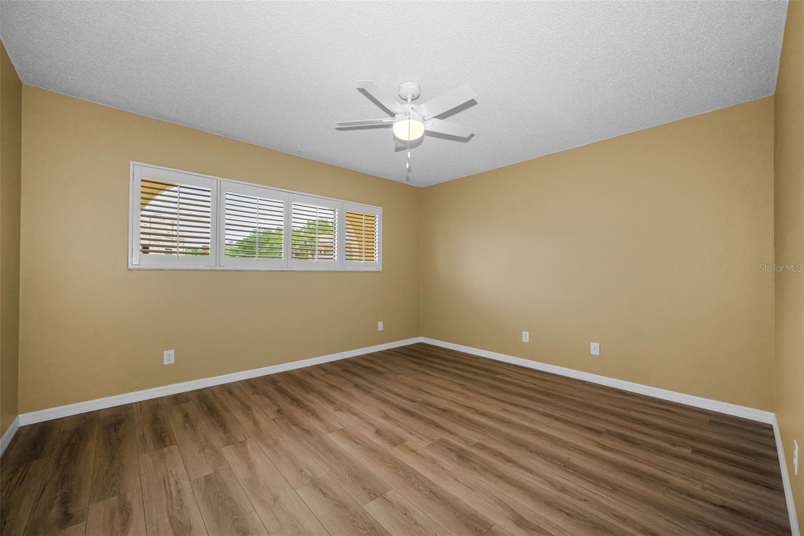 Image 34 of 70 For 2223 Philippine Drive 35