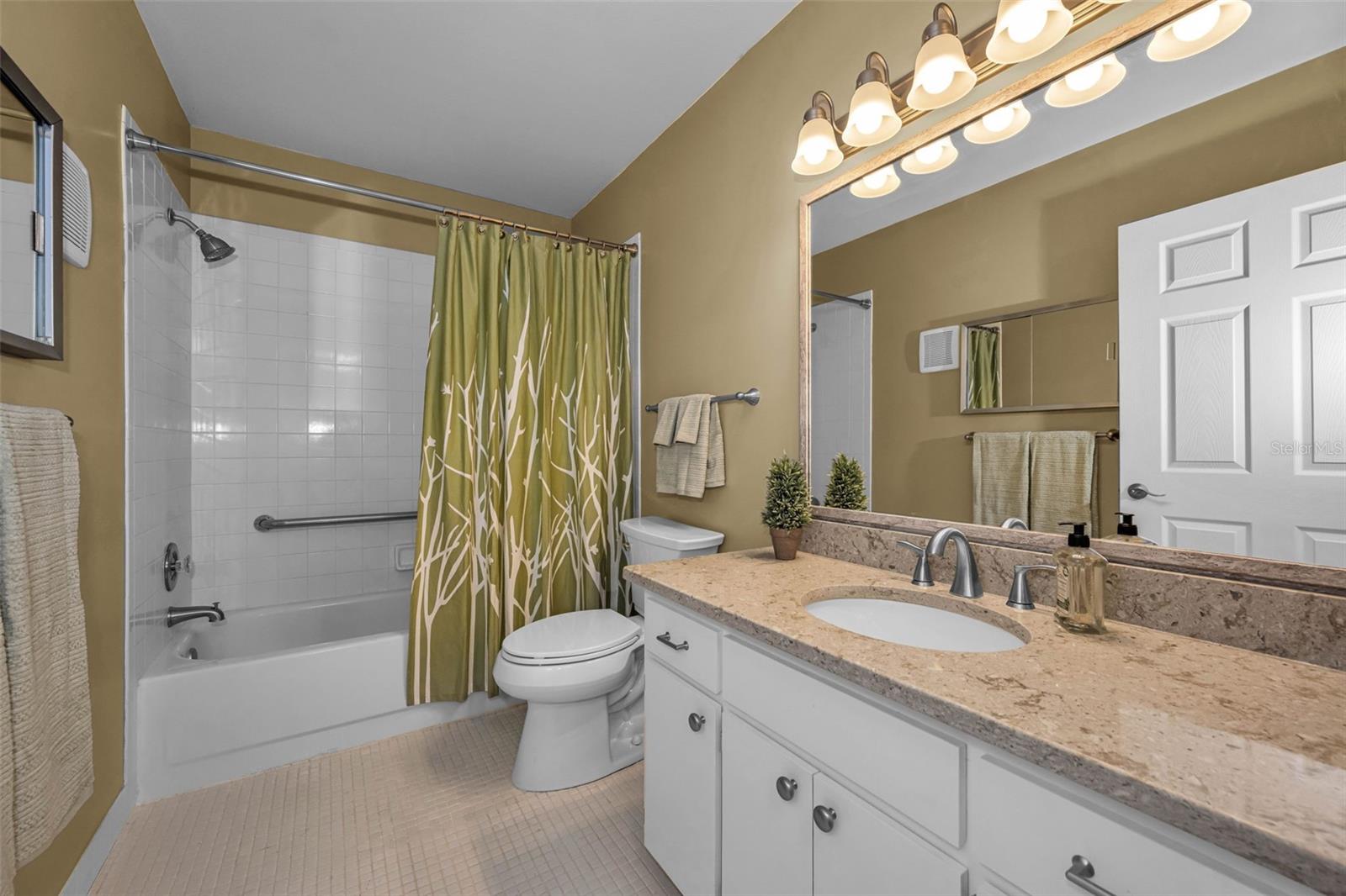 Image 36 of 70 For 2223 Philippine Drive 35