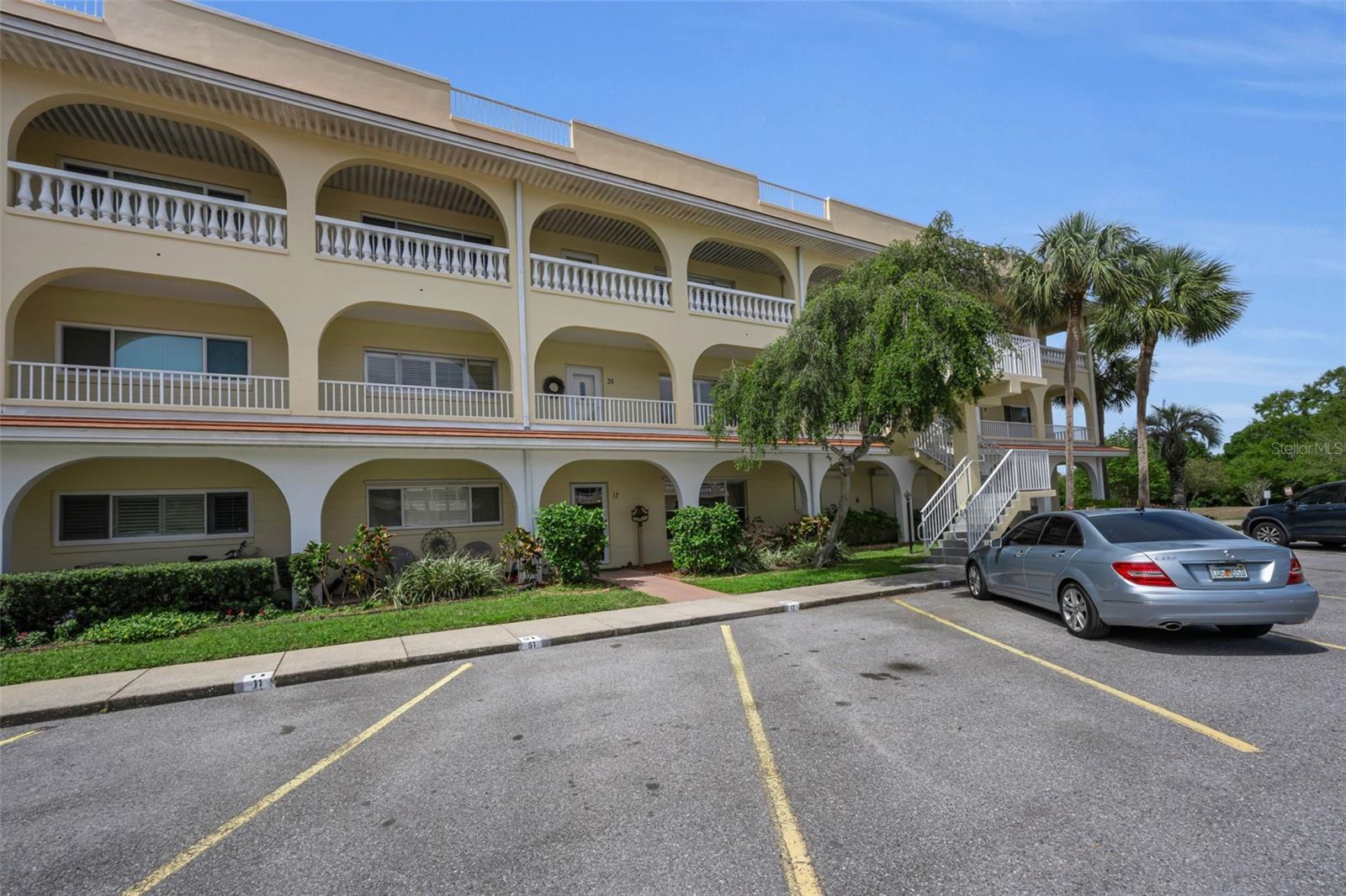 Image 44 of 70 For 2223 Philippine Drive 35