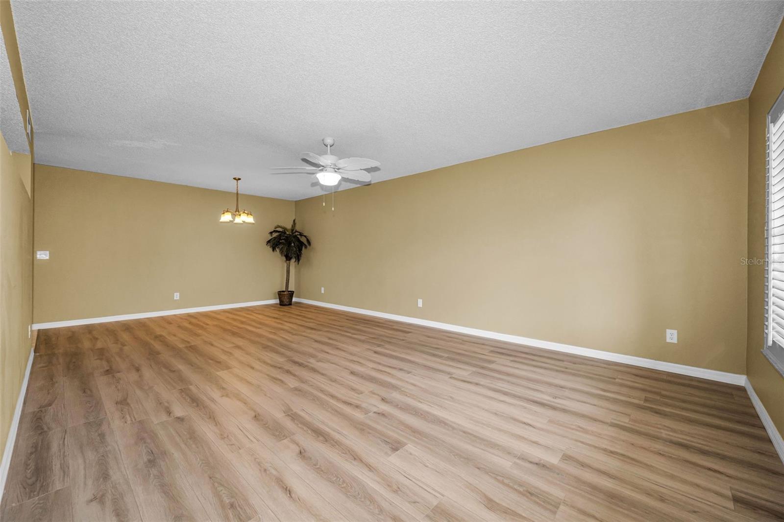 Image 6 of 70 For 2223 Philippine Drive 35