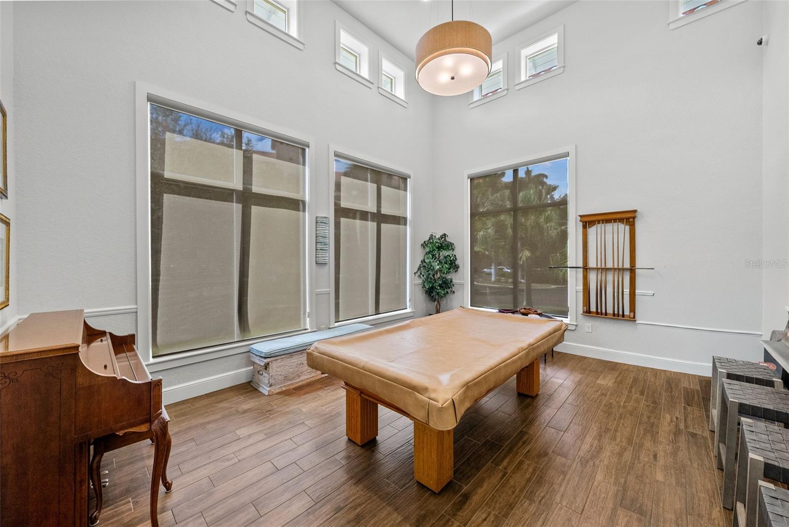 Image 40 of 63 For 4780 Dolphin Cay Lane S 109