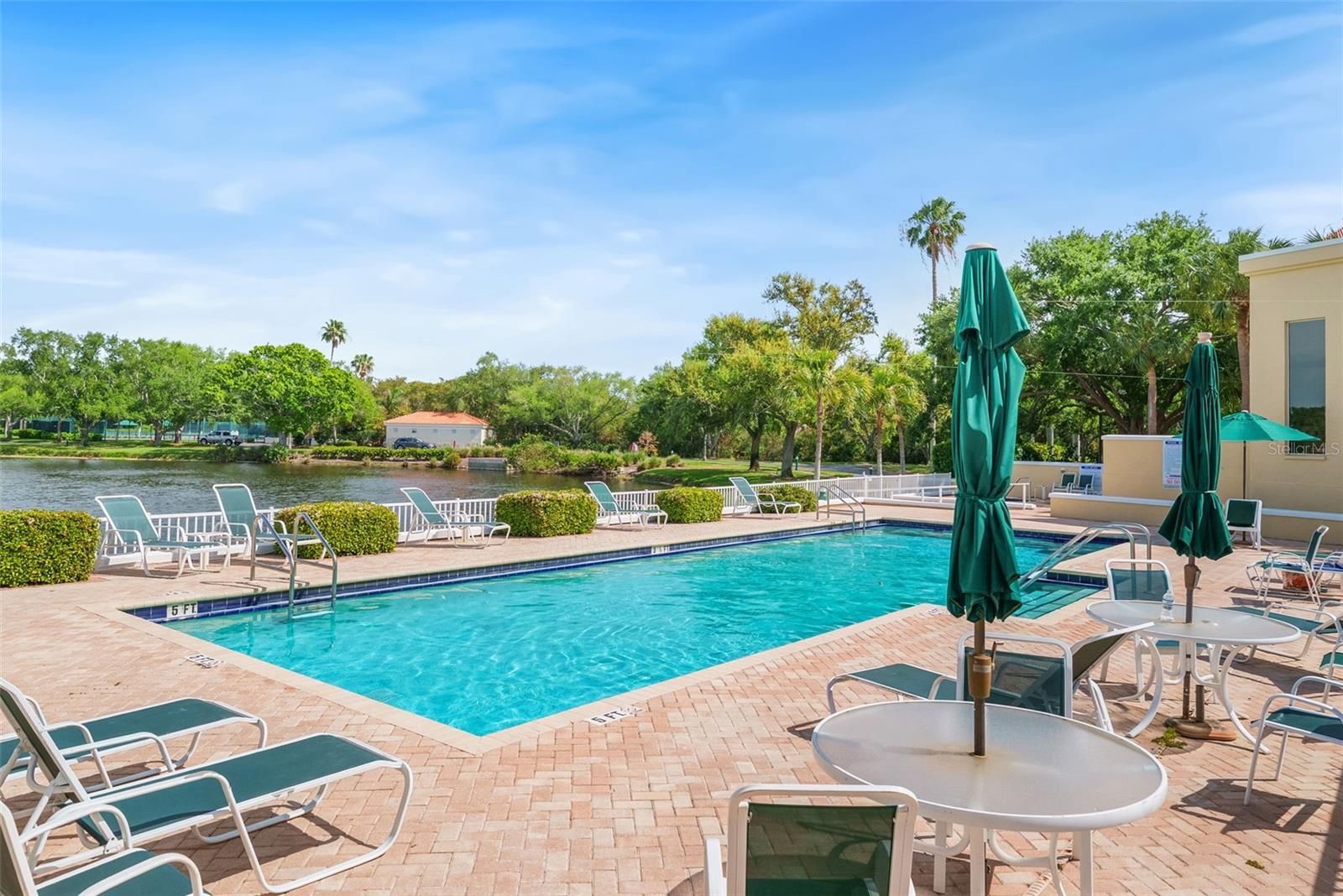 Image 47 of 63 For 4780 Dolphin Cay Lane S 109