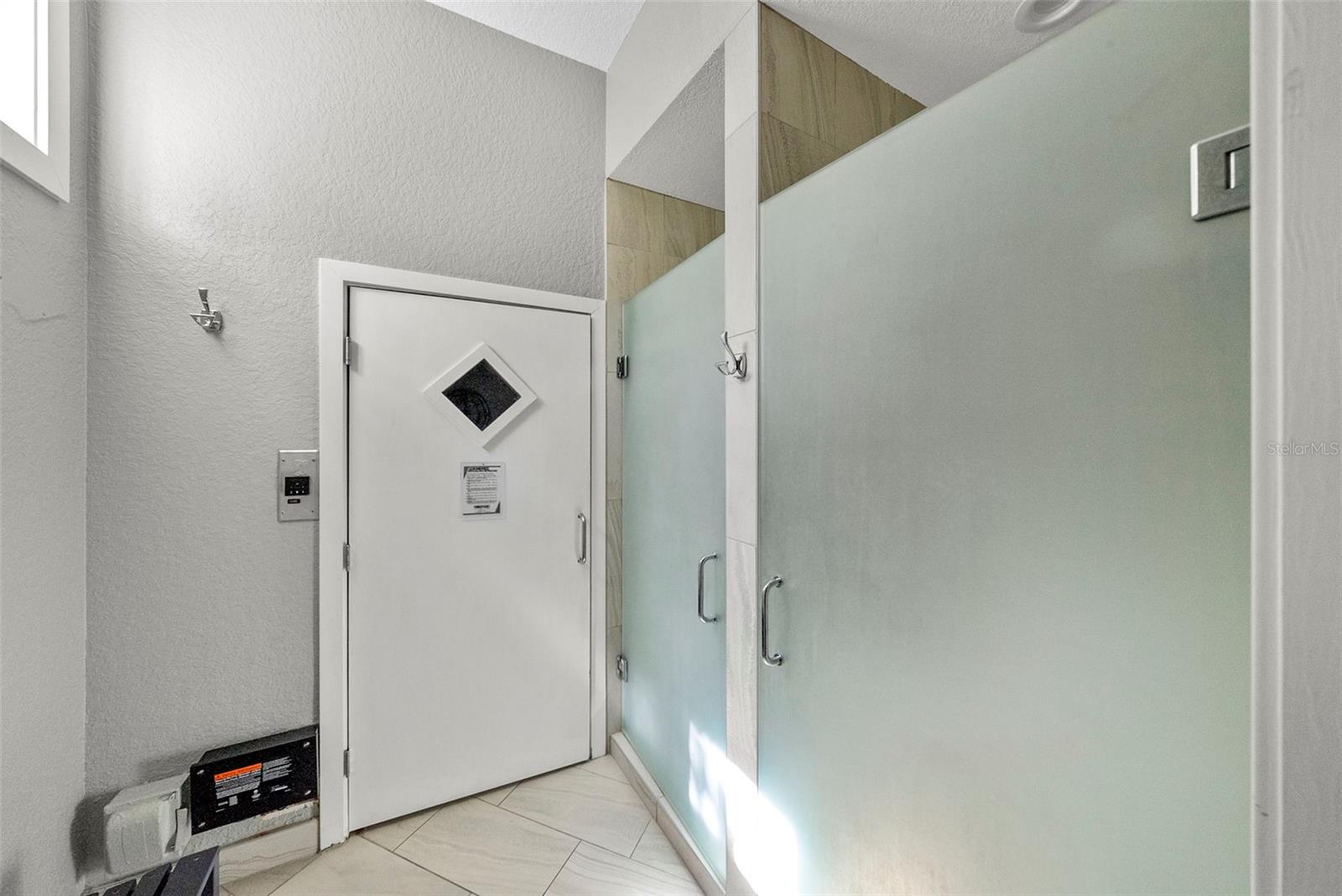 Image 53 of 63 For 4780 Dolphin Cay Lane S 109