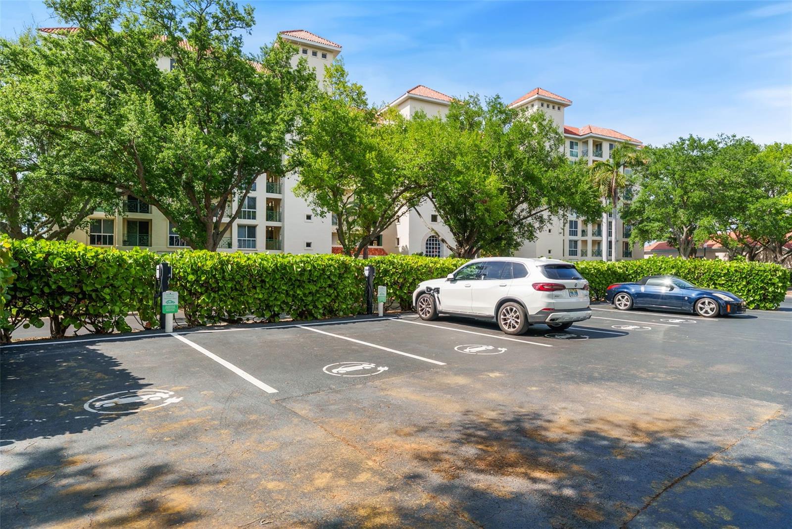 Image 56 of 63 For 4780 Dolphin Cay Lane S 109