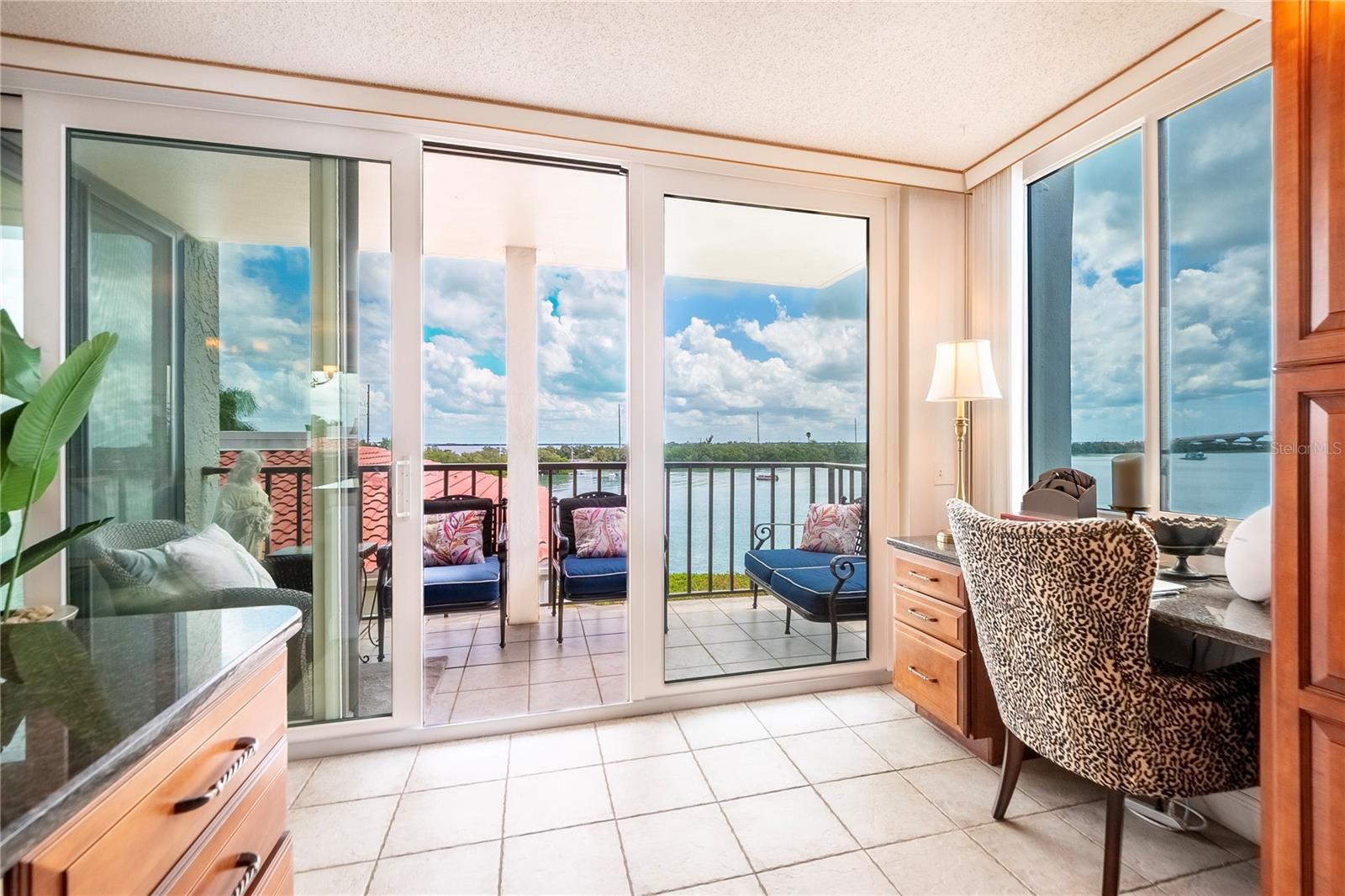 Image 18 of 70 For 6361 Bahia Del Mar Boulevard 308