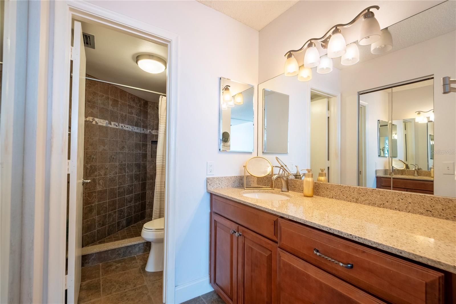 Image 33 of 70 For 6361 Bahia Del Mar Boulevard 308