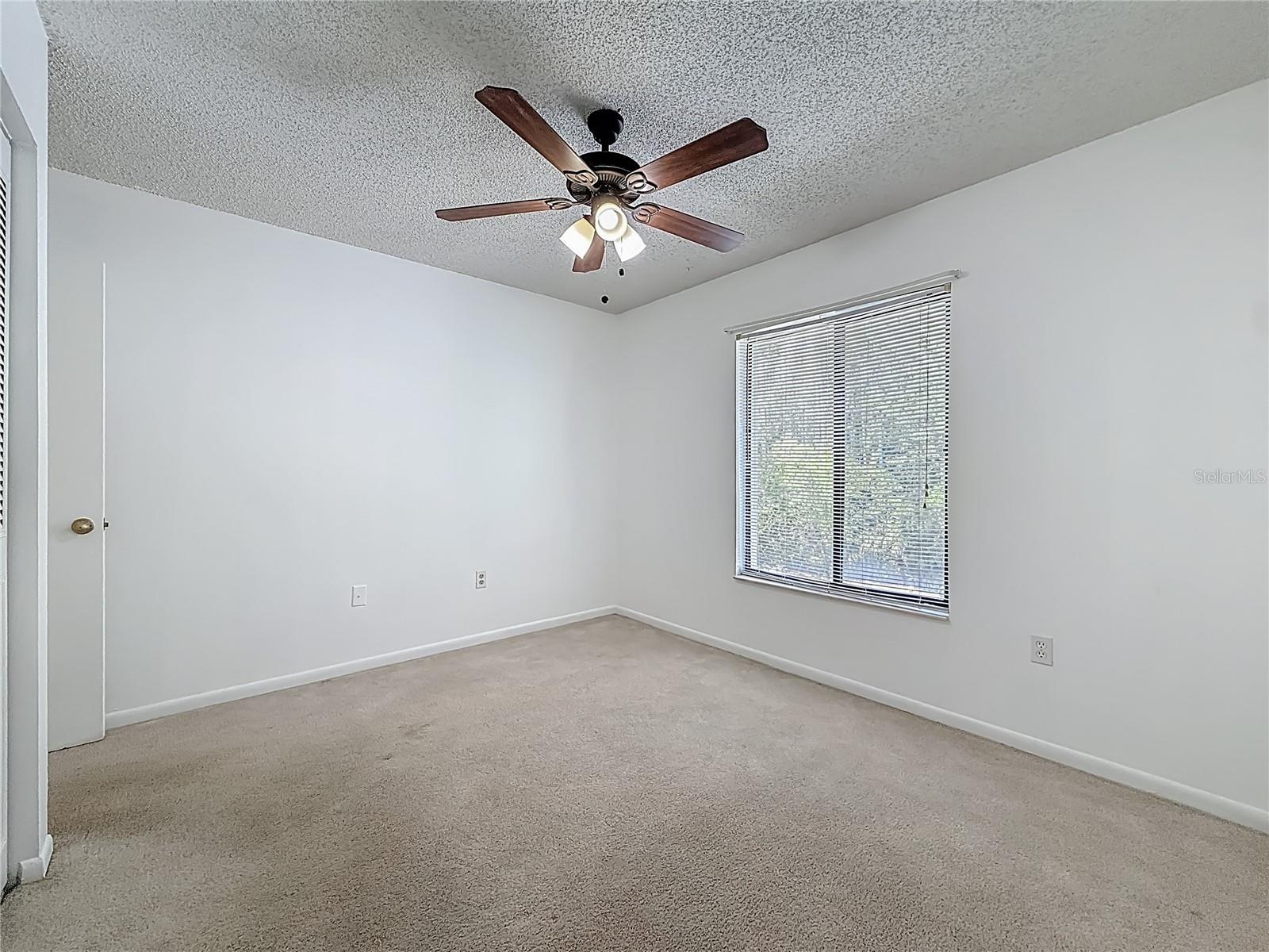 Image 22 of 53 For 1372 Pine Ridge Circle E H3