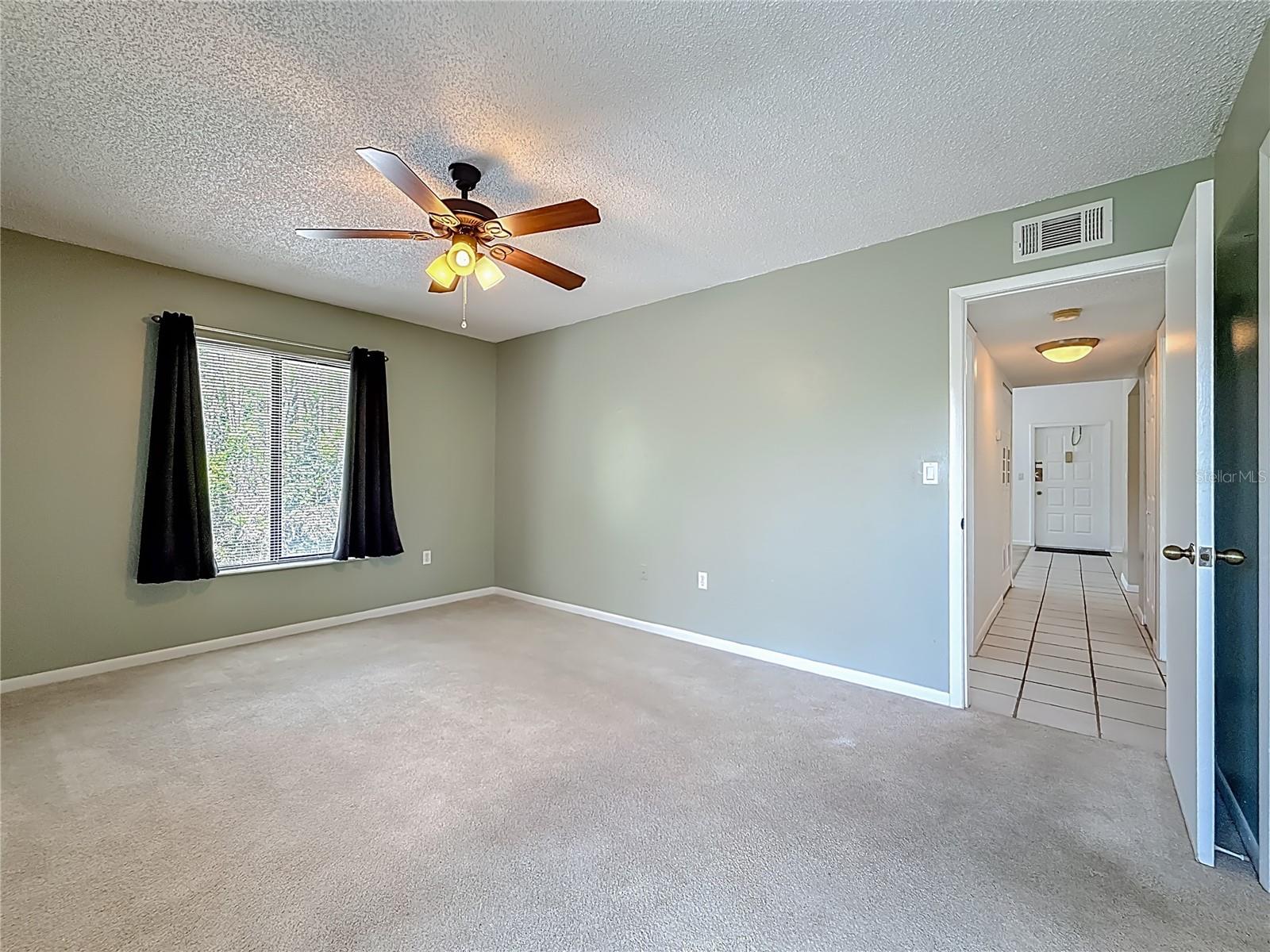 Image 25 of 53 For 1372 Pine Ridge Circle E H3