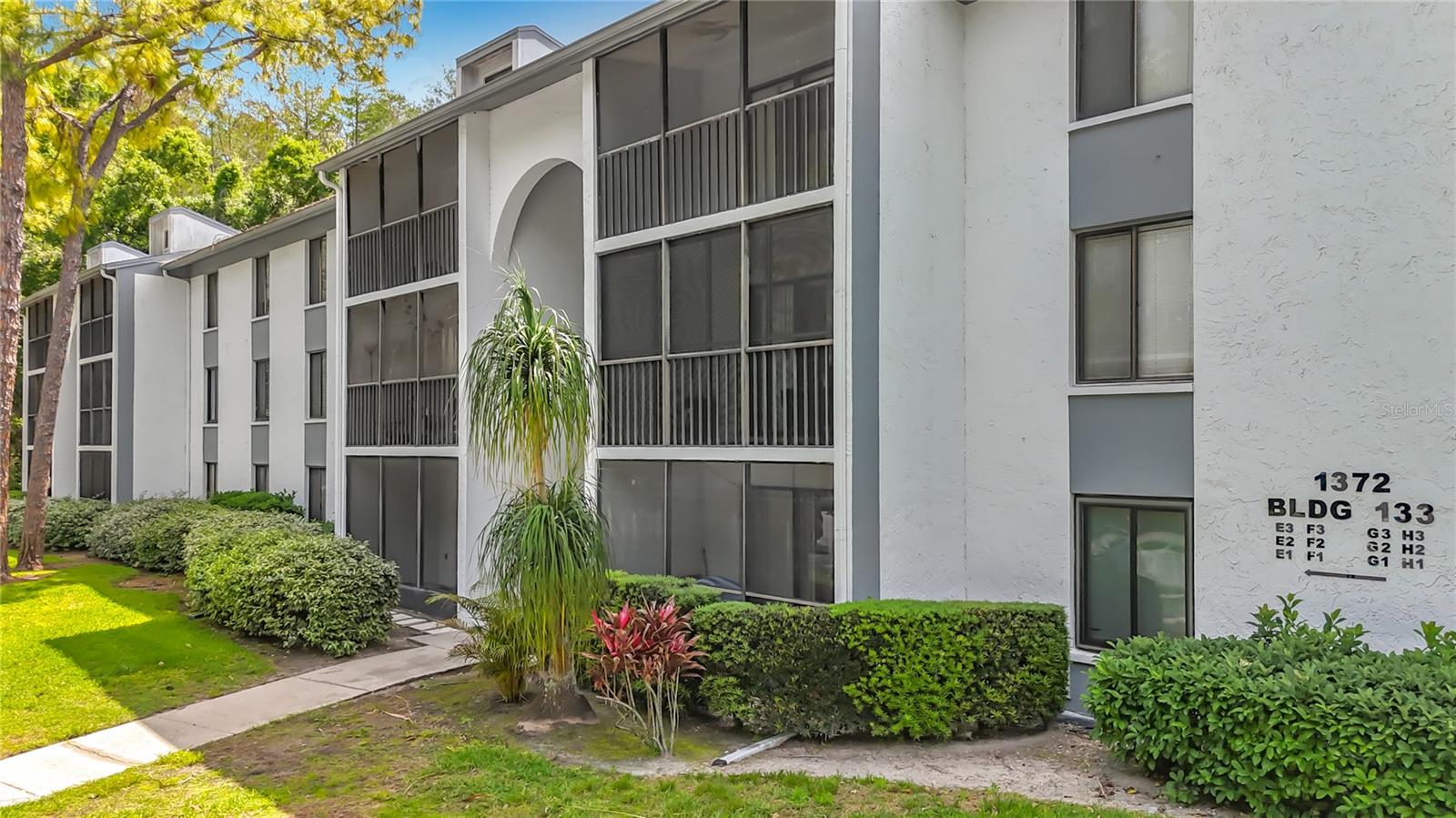 Image 3 of 53 For 1372 Pine Ridge Circle E H3