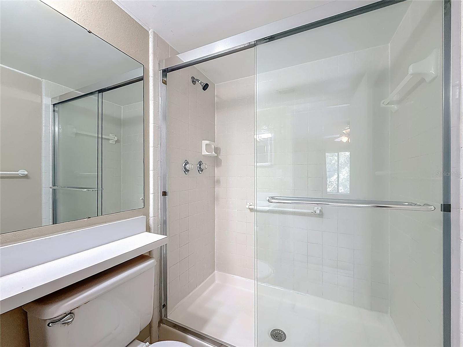 Image 31 of 53 For 1372 Pine Ridge Circle E H3